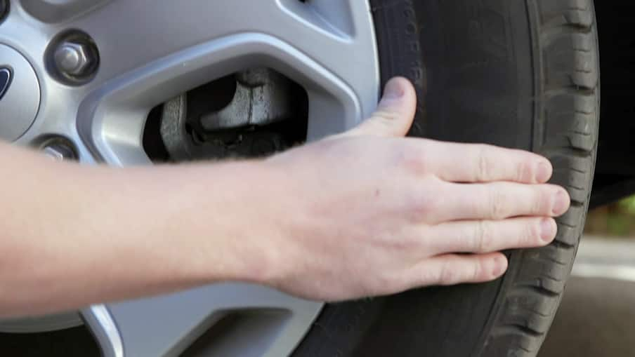 Check aging tires step1