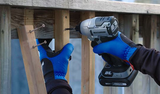 How to choose a drill or driver 543x321 step2-03