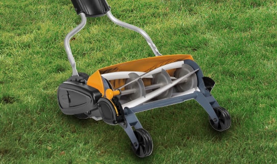 ct-howto-2016-Outdoor-ChooseaLawnMower-543x321-Step3-07