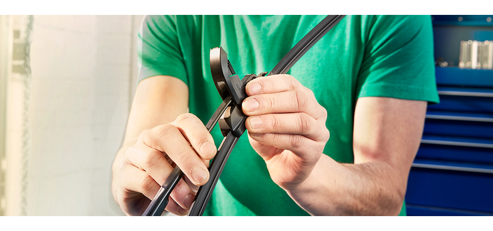 Choose windshield wiper blades