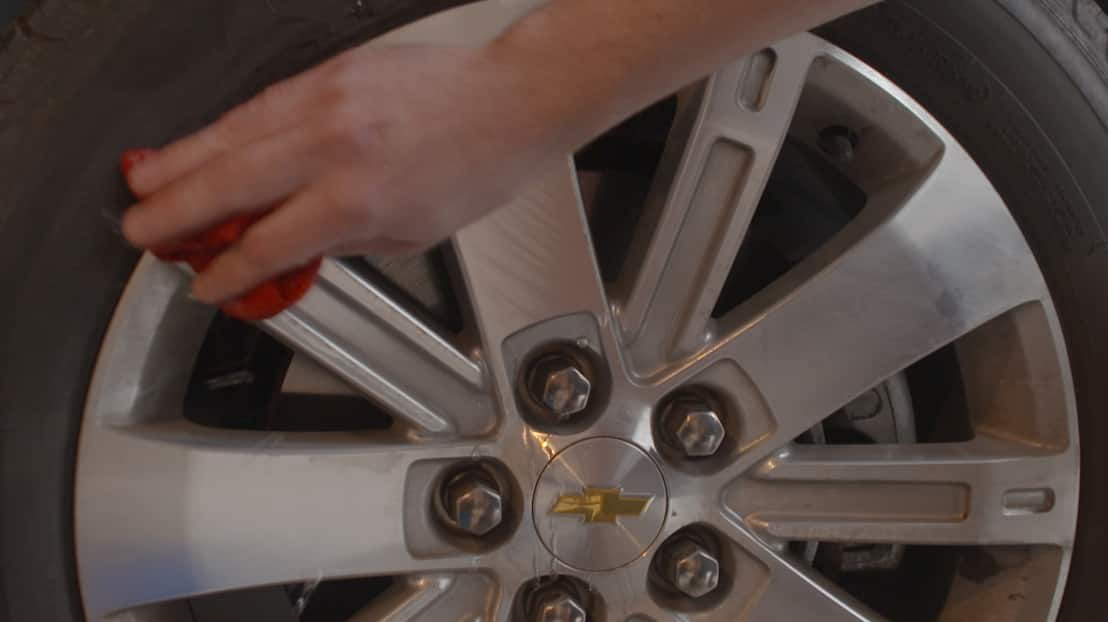 How to clean wheels and tires Step 5