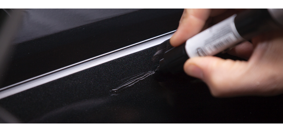 How to fix a scratch on your car Banner