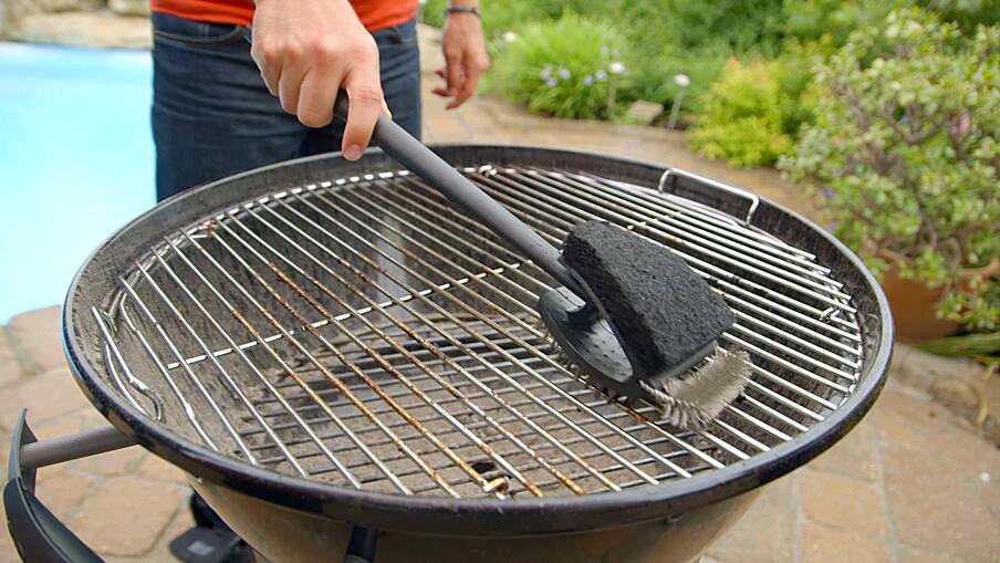 How to light a charcoal grill step 2