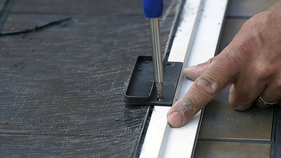 how to repair a screen door step 3