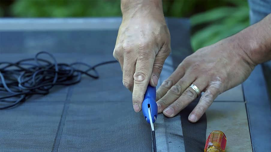 how to repair a screen door step 6