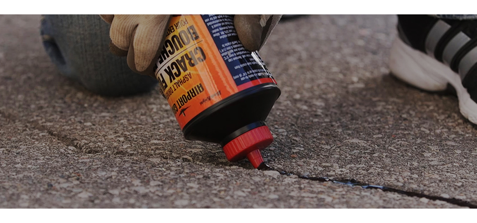 ct-howto-2016-Tools--RepairCracksinYourDriveway-1280x522-topbanner