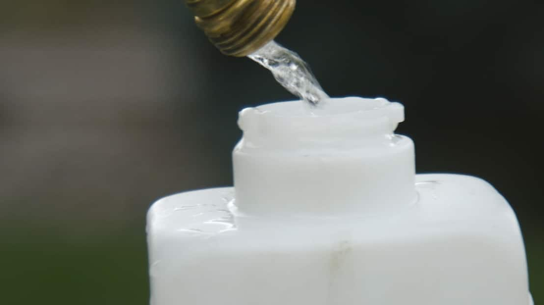 step-3 fill detergent tank with water