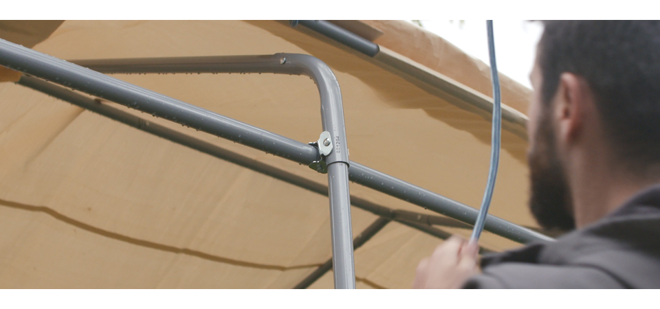 How to set up a portable shelter Banner