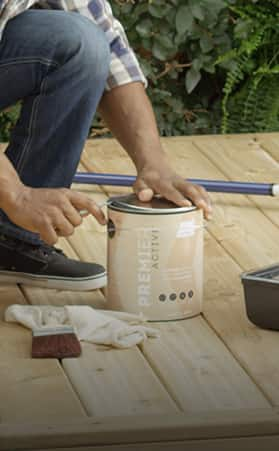 Comment teindre une terrasse avec les produits Premier