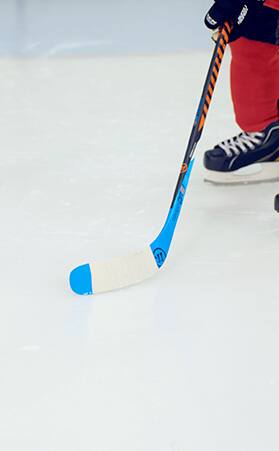 How to choose a hockey stick Image