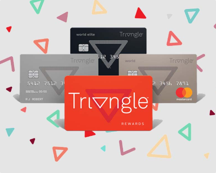 Quatre cartes de crédit et de récompenses Triangle