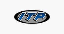 Le logo d’ITP : Le mot-symbole « ITP » avec un contour blanc et noir à l’intérieur d’un ovale gris avec un contour noir.