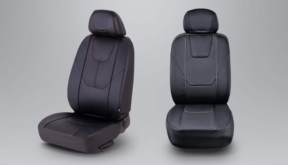 Housses de siège AutoTrends Flex Fit sur deux types de sièges de voiture différents.