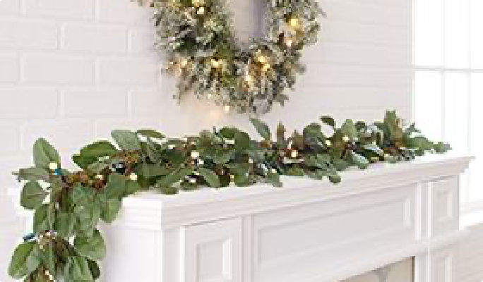 Christmas Wreaths & Garlands