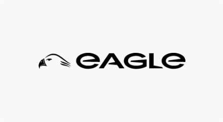 Le logo Eagle : Une tête d'aigle stylisée à gauche d'un mot-symbole noir «Eagle».
