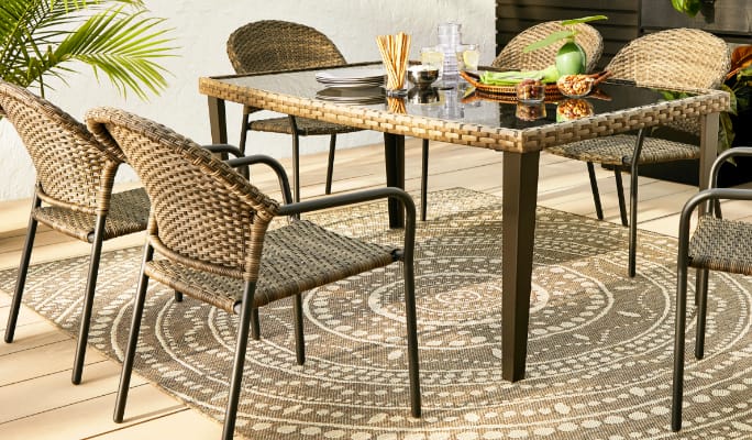 CANVAS Breton Dining Table