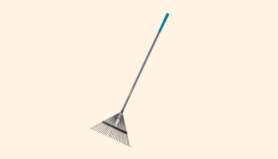 Yardworks Fibreglass Steel Leaf Rake, 24-in 