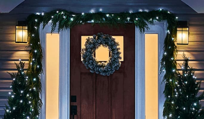 NOMA Advanced Constant-Lit Lightshow displayd on garland on a front door