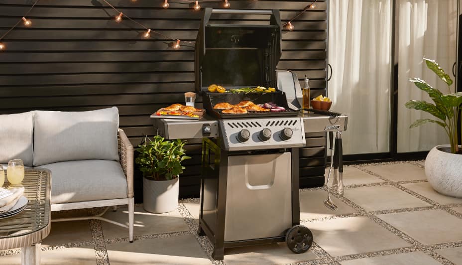 Napoleon Rebel 3-Burner Propane Grill