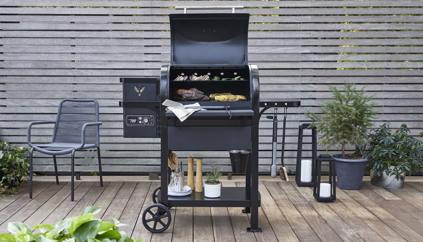 VERMONT CASTINGS WOODLAND™ 750 SQ. IN. PELLET GRILL