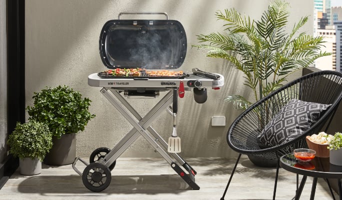 Weber Traveler Portable Propane BBQ 