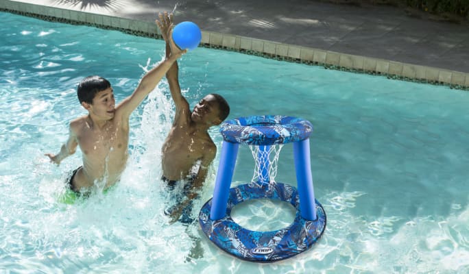 Jouets et jeux pour la piscine