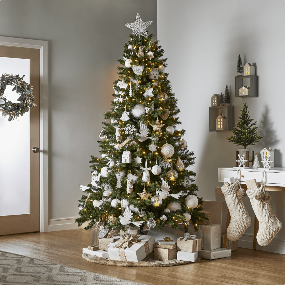 CANVAS White Christmas Decorations | Canadian Tire