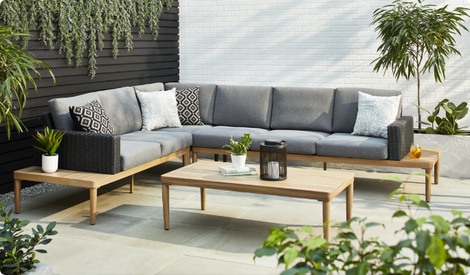 CANVAS Edenvale Sectional Set