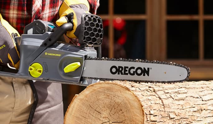 How to choose a chainsaw