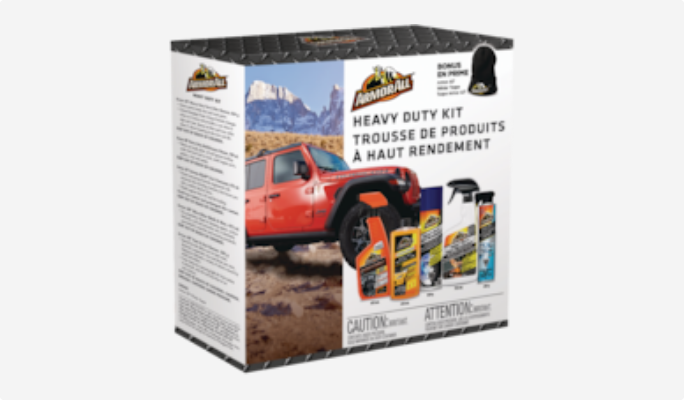 Trousse de nettoyage automobile Armor All dans un coffret, pour un usage intensif.