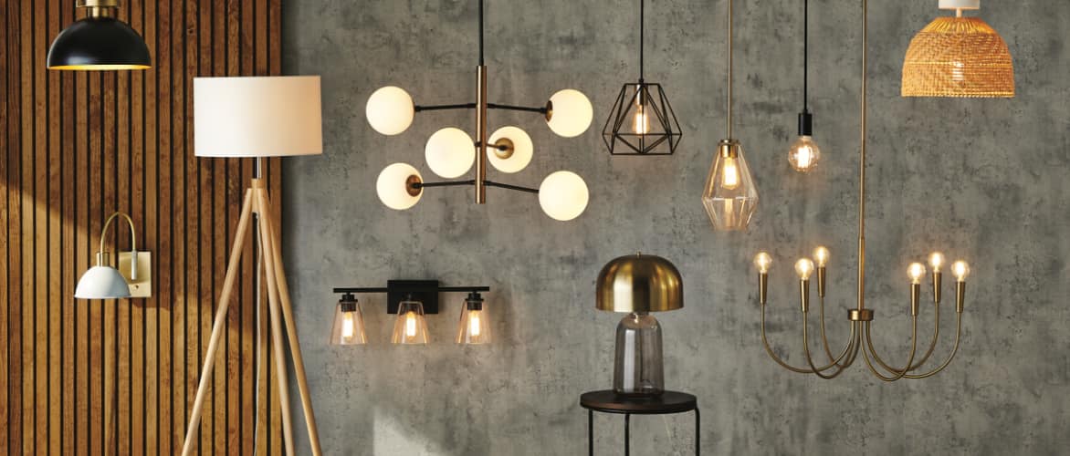 Une série de luminaires encastrés, de lampes murales, de luminaires suspendus, de lustres, une lampe de table et un lampadaire.