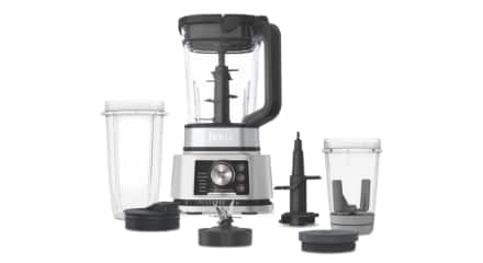 Ninja Crush Blender and it’s components