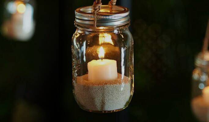 How to create mason jar lanterns