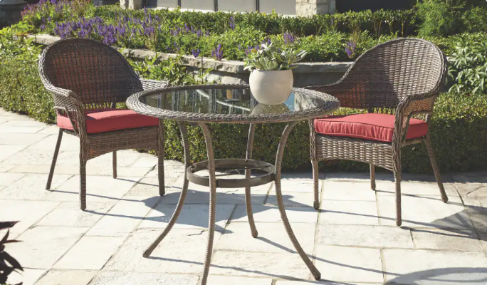 CANVAS Canterbury Collection outdoors.
