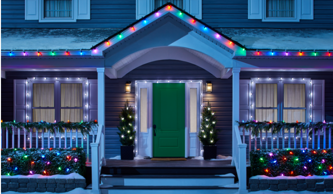 Exterior of home decorated with NOMA Advanced Custom LED Christmas Lights