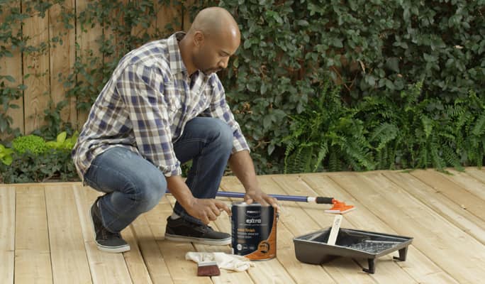 Comment teindre une terrasse avec les produits Premier