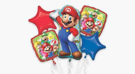 Un bouquet de ballons sur le thème de Super Mario.