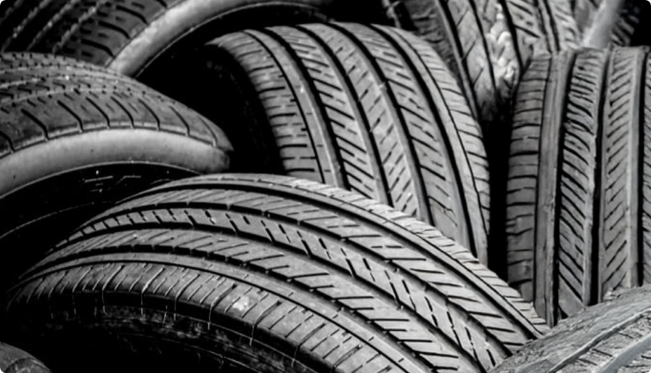 Remises sur les pneus : Économisez grâce à des remises instantanées et postales à l'achat de 4 pneus admissibles.