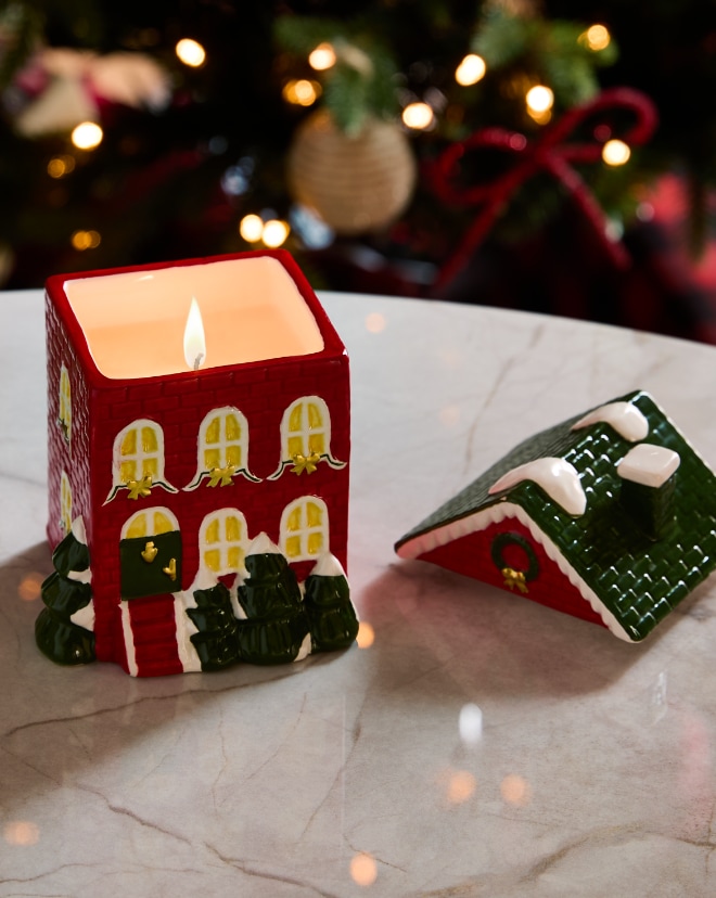 CANVAS Red Ceramic House Scented Cand