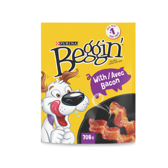 A bag of Purina Beggin' dog treats with bacon flavour.