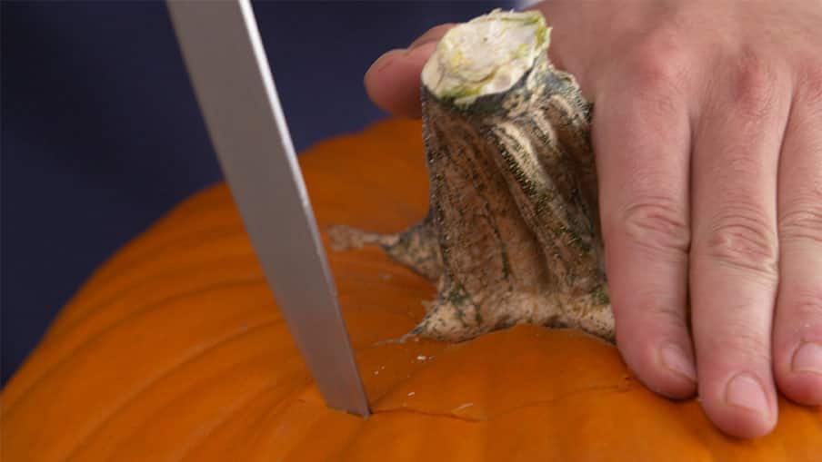 How to carve a pumpkin 01