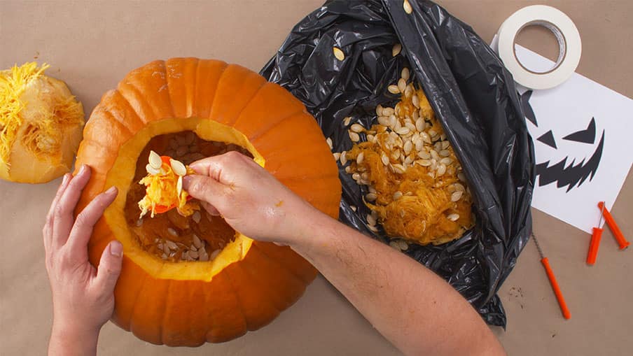 How to carve a pumpkin 02