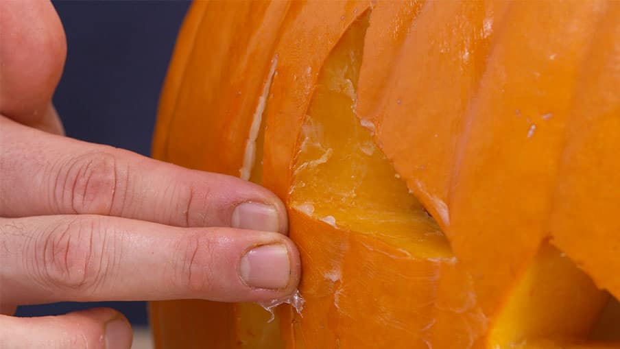 How to carve a pumpkin 06