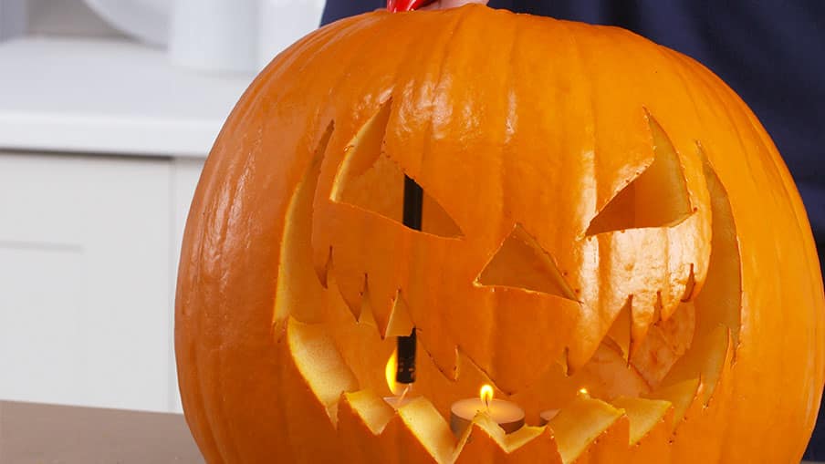 How to carve a pumpkin 07