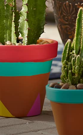 How to paint terra cotta clay planters