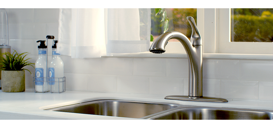 ct-howto-2016-home-installakitchenfaucet-1280x522-FWT