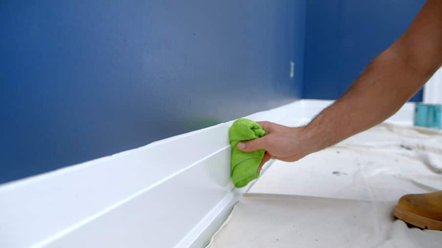 ct-content-how-to-paint-trim-with-premier-904x509-step01