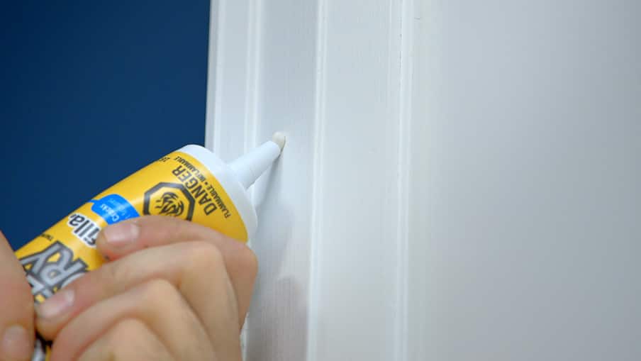 ct-content-how-to-paint-trim-with-premier-904x509-step03