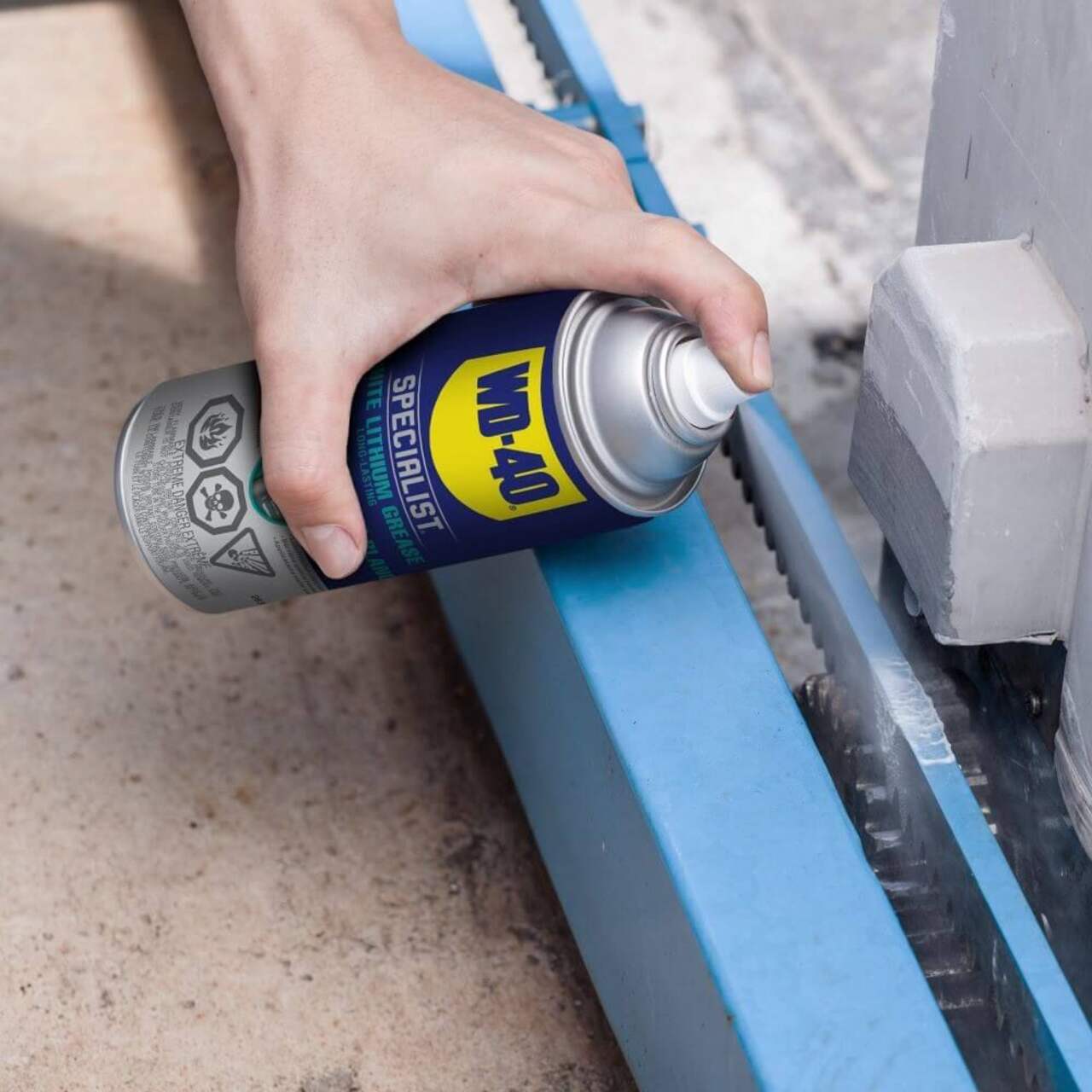 ARTISANS Dans quels cas utiliser la Graisse Blanche au Lithium WD-40  SPECIALIST ? 