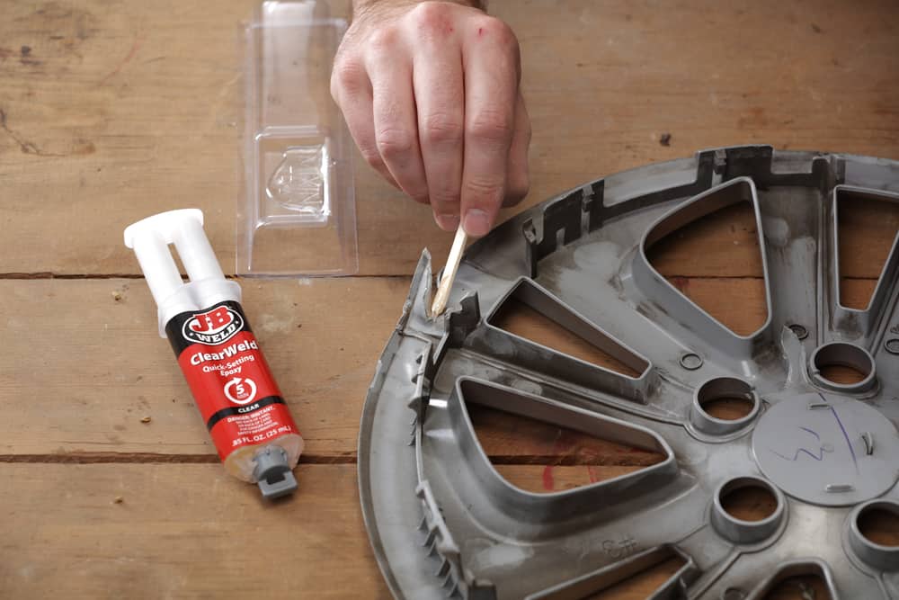 J-B Weld Clear Weld Epoxy Syringe, 25-mL | Canadian Tire